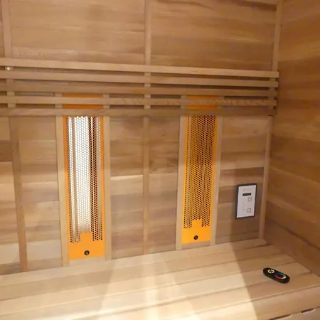 Aparthotel Strandnahe Mit Schwimmbad Im Haus, A Cappella 63, Binz