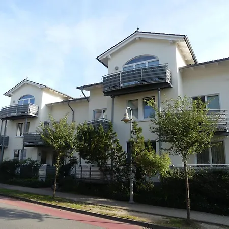 Apartmanhotel Strandnahe Mit Schwimmbad Im Haus, A Cappella 63, Binz
