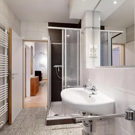 Strandnahe Mit Schwimmbad Im Haus, A Cappella 63, Apartmanhotel 4*