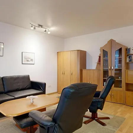 Strandnahe Mit Schwimmbad Im Haus, A Cappella 63, Apartmanhotel